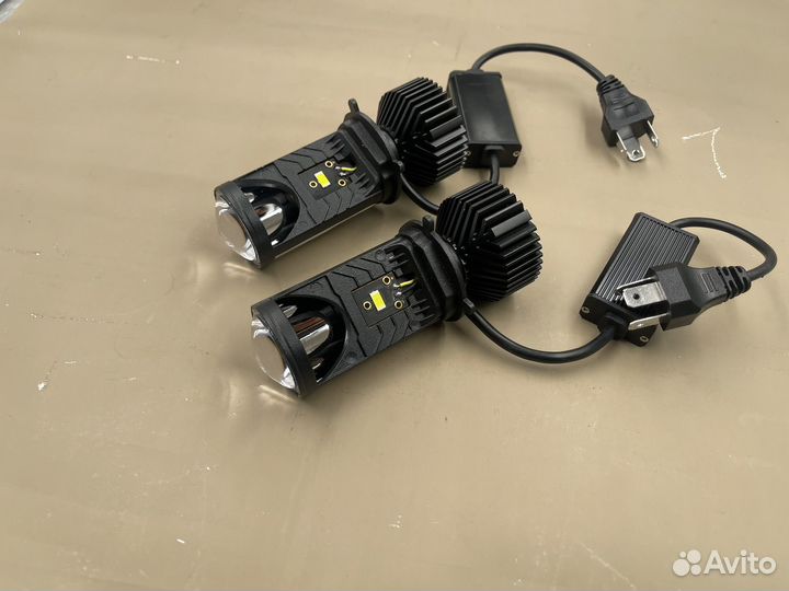 Светодиодные лампы LED для авто Н4 40в