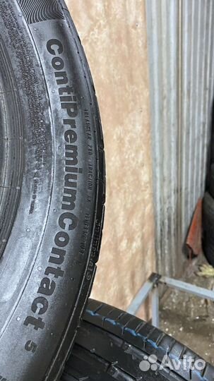 Continental ContiPremiumContact 5 215/55 R16 93W