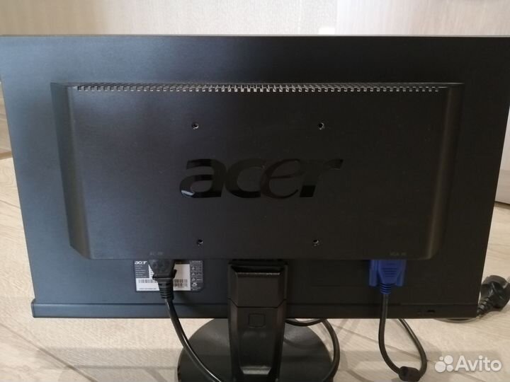 Продаю монитор для компьютера