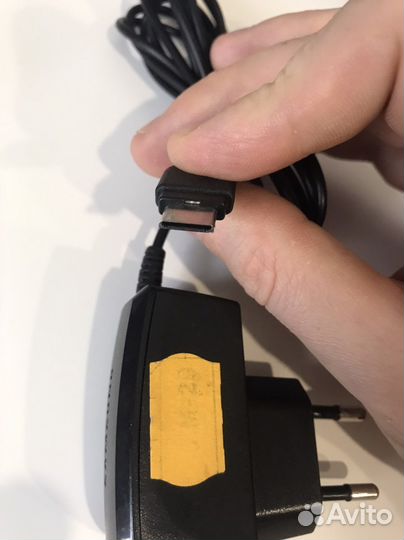 Зарядка для телефона