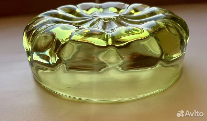 Конфетница «урановое стекло»