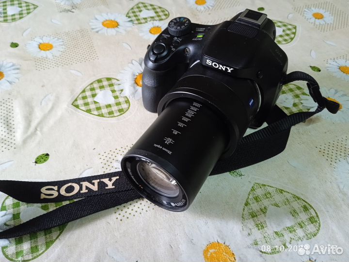 Sony Cyber-shot DSC-HX400