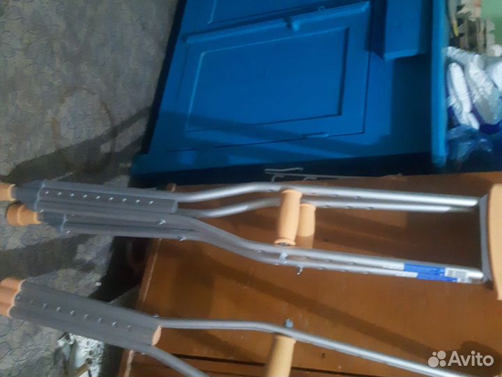 Костыли подмышечные,подлокотные и не только