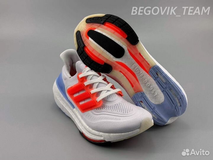 Беговые кроссовки адидас ультрабуст light