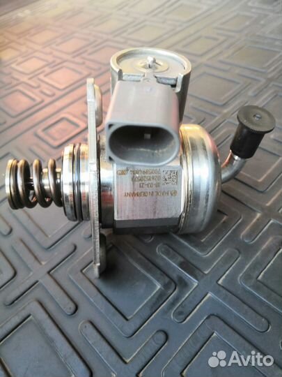 Топливный насос высокого давления tiguan 1,4 150