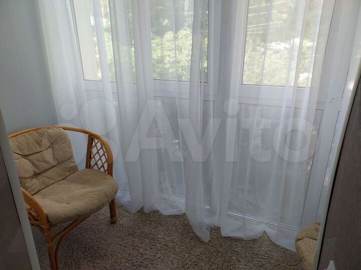 2-к. квартира, 56 м², 2/3 эт.