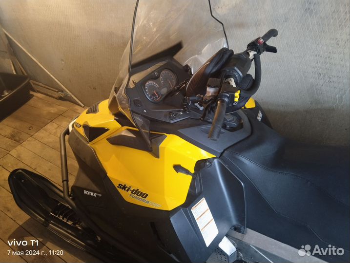 Снегоход SKI-DOO tundra WT550
