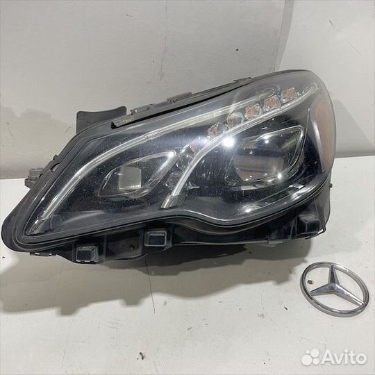 Фара передняя левая Мерседес 207 w207 E207
