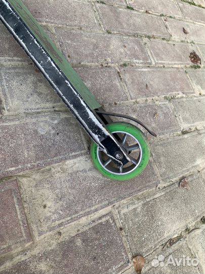 Самокат трюковой Grit Fluxx черно-зеленый