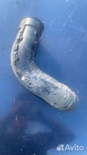 Воздуховод Nissan Tiida 1.8