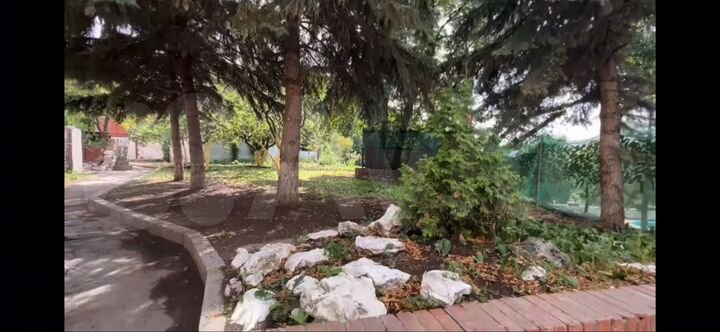 Дом 330 м² на участке 6,6 сот.