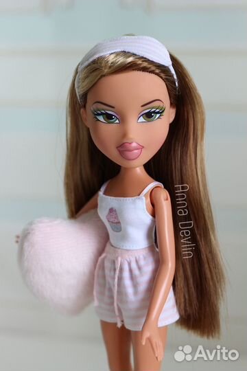 Одежда для кукол Bratz