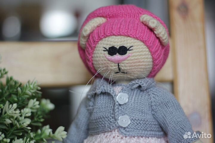 Игрушка ручной работы кошечка