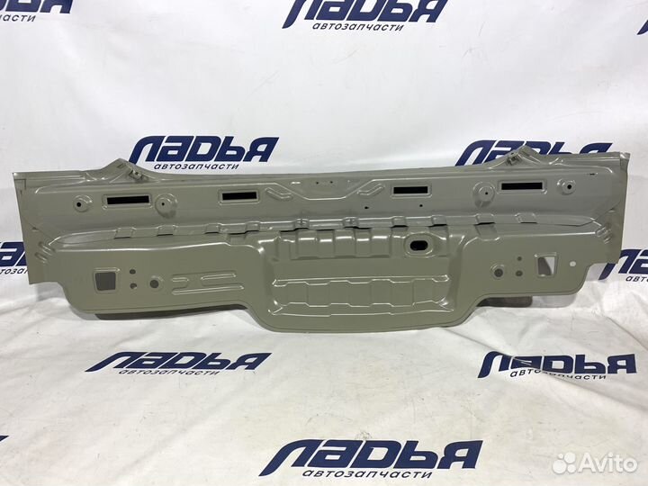 Панель задка Kia Rio (17)