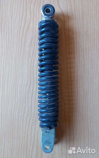 Задний аммортизатор на китайский скутер б.у