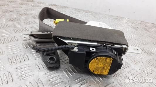 Ремень безопасности с пиропатроном сиденья передне