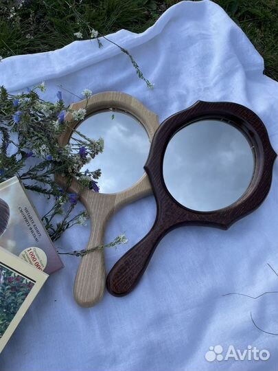 Деревянное зеркало