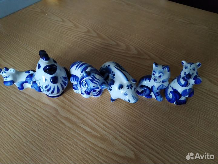 Фарфоровые статуэтки фигурки