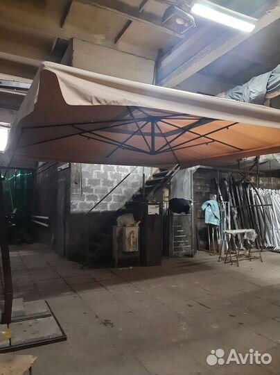 Зонт уличный для летнего кафе