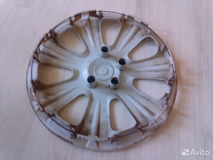 Колесный колпак декоративный оригинал Ford R16