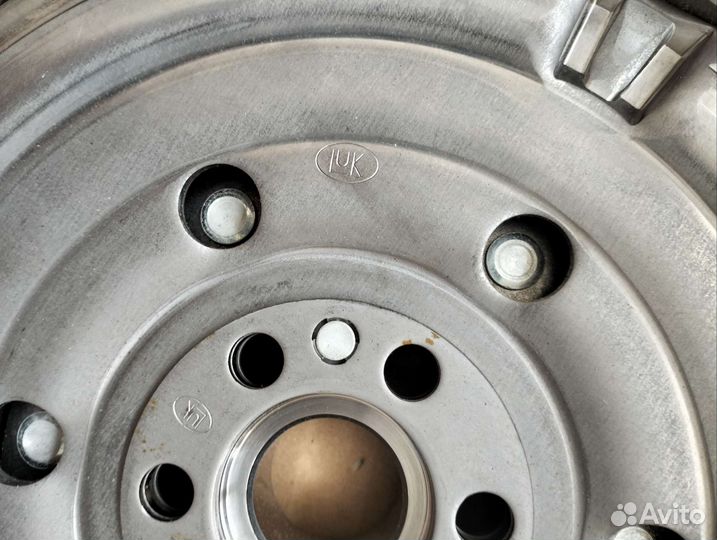 Новый маховик сцепления Renault/Nissan 415040910