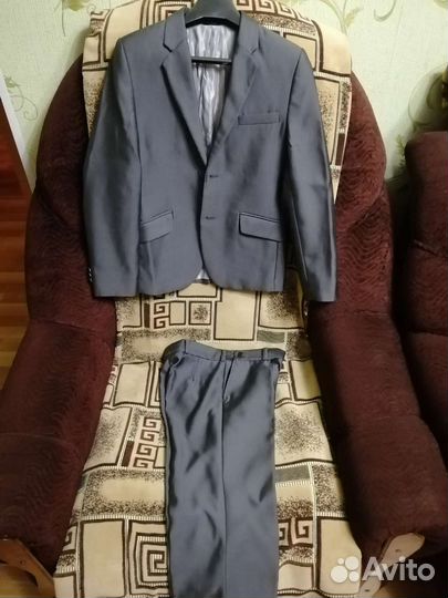 Школьный костюм для мальчика серый 140