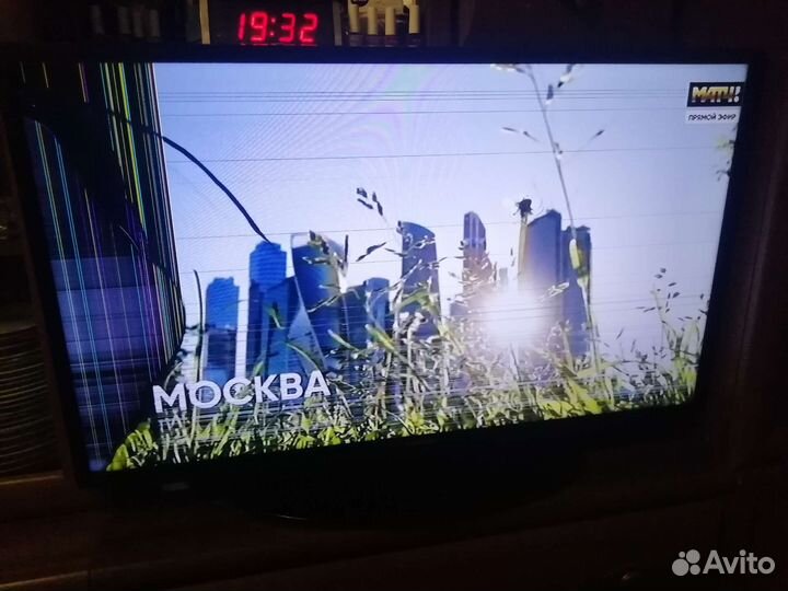 Телевизор Samsung 40 дюймов