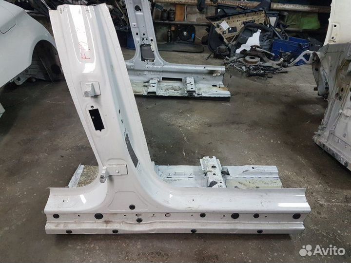 Центральная стойка кузова Bmw 5-Series F10 N20B20B