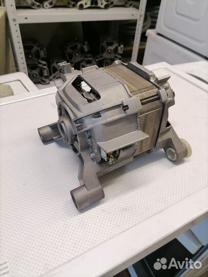 Двигатель от стиральной машинки Bosch