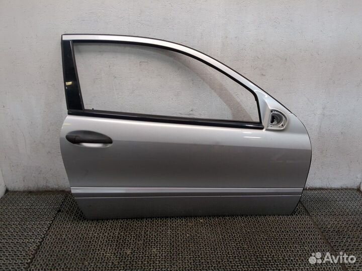 Замок двери Mercedes C W203, 2002