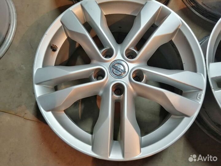 17 литые диски Nissan x-trail оригинал 5/114,3