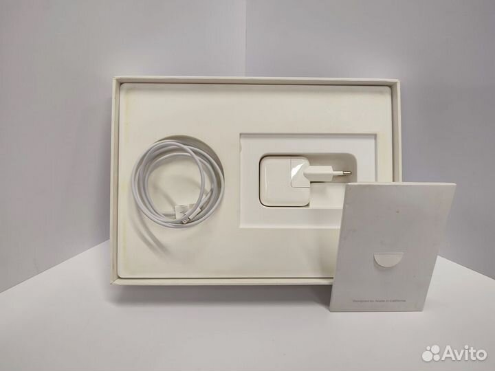 iPad(9.7) 32GB Space Gray Wi-Fi 5 поколение