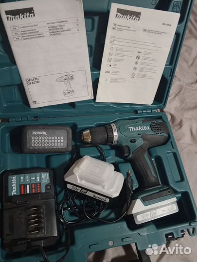 Дрель шуруповерт makita DF