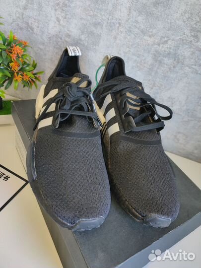 Adidas NMD R1 Оригинал Новая