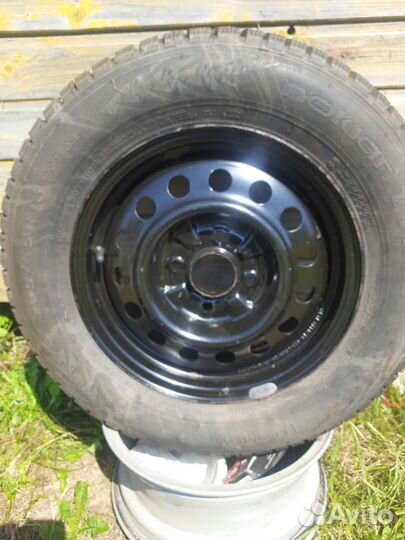 Колесо на Рено трафик