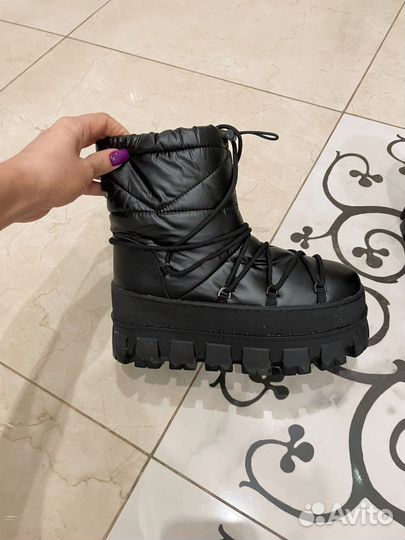 Дутики женские