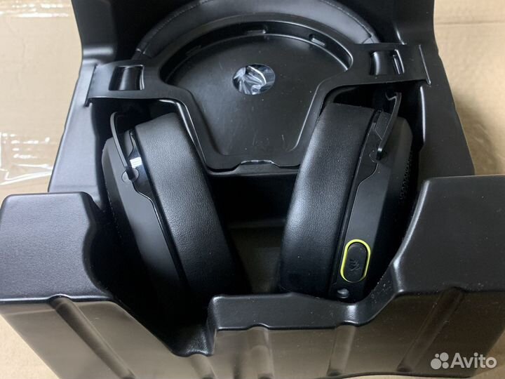 Corsair HS70 Bluetooth