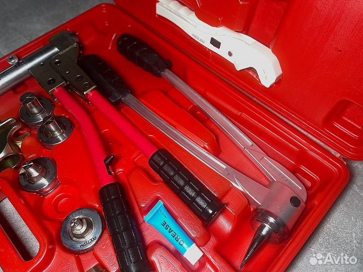 Инструмент механический для аксиальных фитингов и