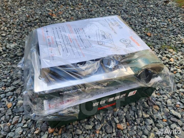 Портативная газовая плита Iwatani с ветрозащитой