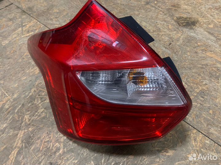 Фонарь Ford Focus 3 задний левый диодный