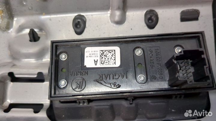 Подушка безопасности коленная Land Rover Range Rover Evoque, 2013