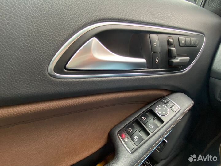 Mercedes-Benz GLA-класс 2.0 AMT, 2014, 35 200 км