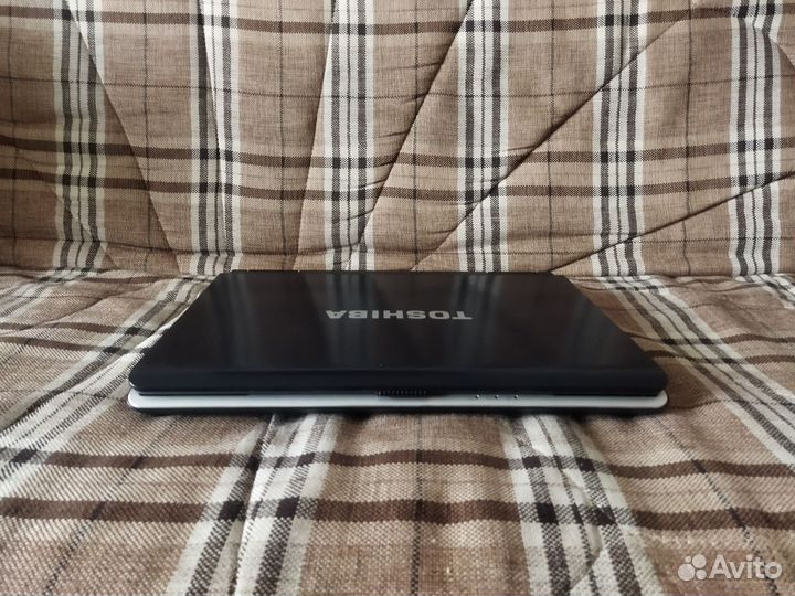 Ноутбук Toshiba satellite L40-139