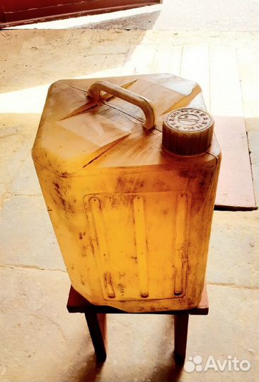 Канистра пластиковая 20 л