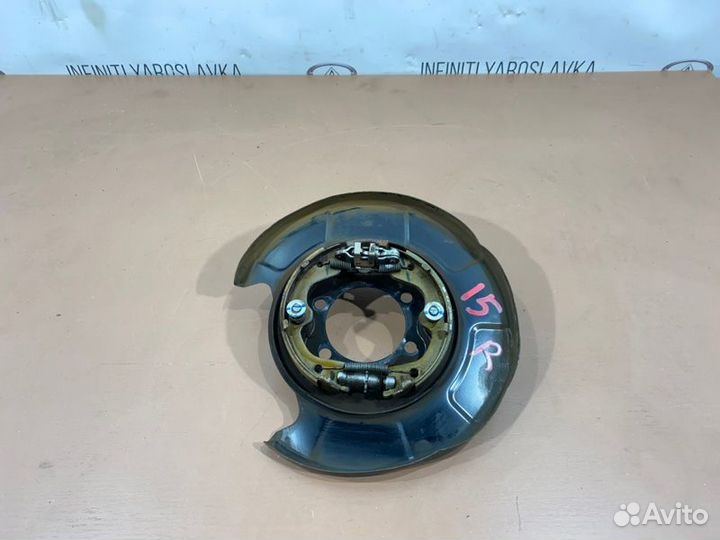 Пыльник тормозного диска задний правый Nissan