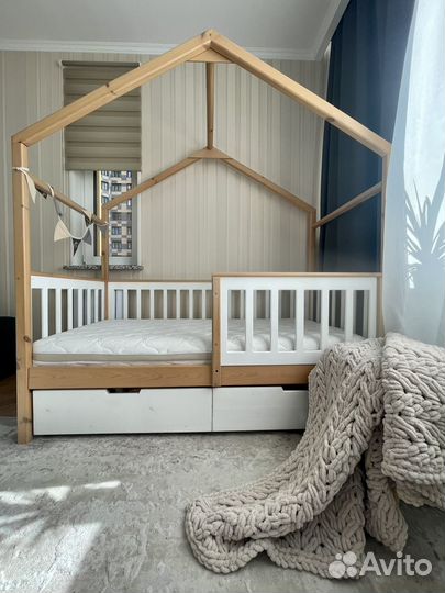 Детская кровать из массива сосны