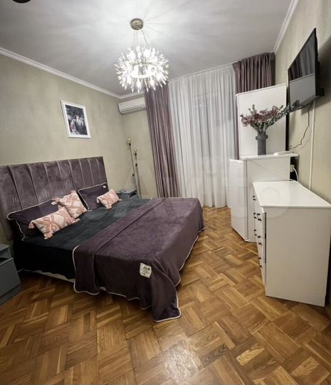 Комната 25 м², 1/3 эт.