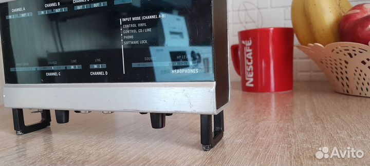 Native instruments audio 8 dj