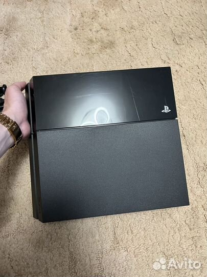 Sony PlayStation 4