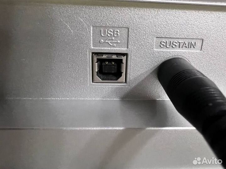 Синтезатор yamaha Portable Grand DGX 230